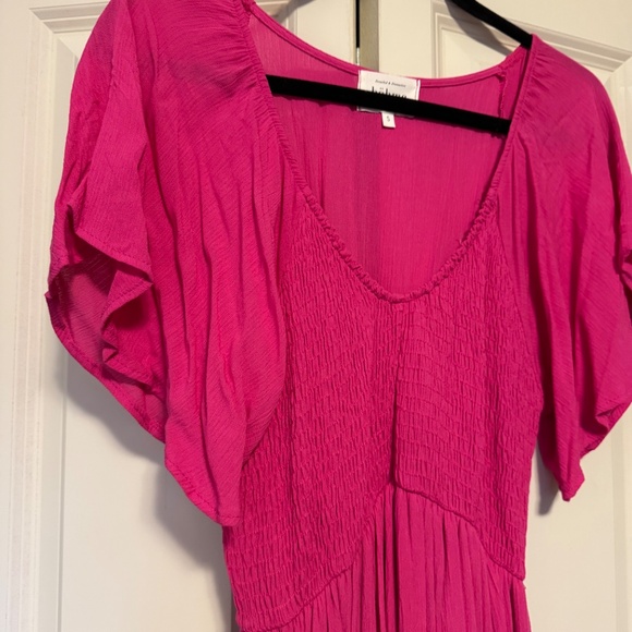 Fuschia Smocked dress - Picture 2 of 2